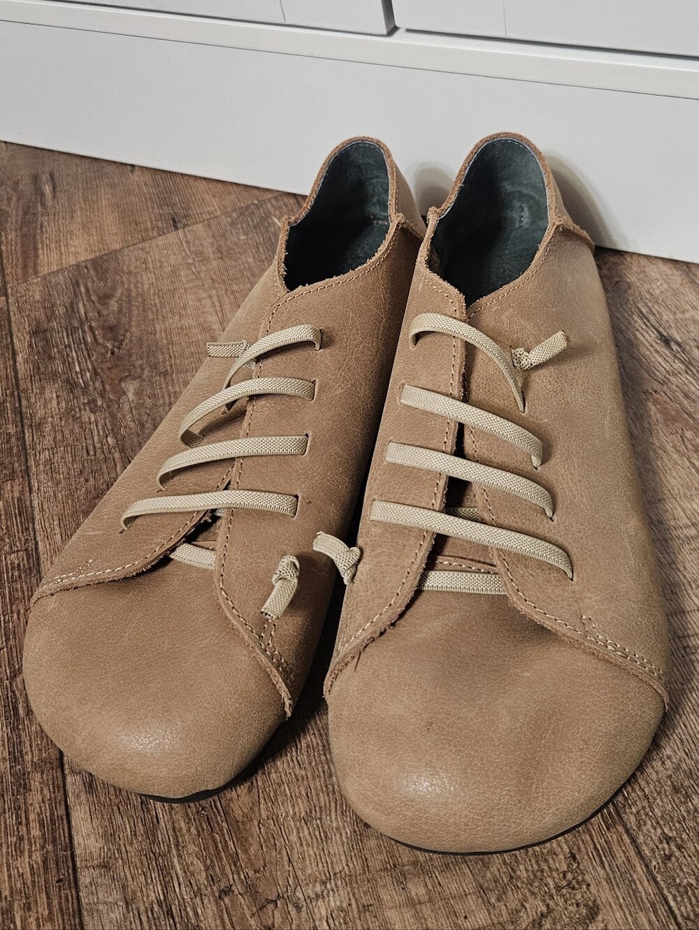 Women’s Beige Canvas Lace-Up Barefoot Minimalistic Sneaker Round Toe Casual